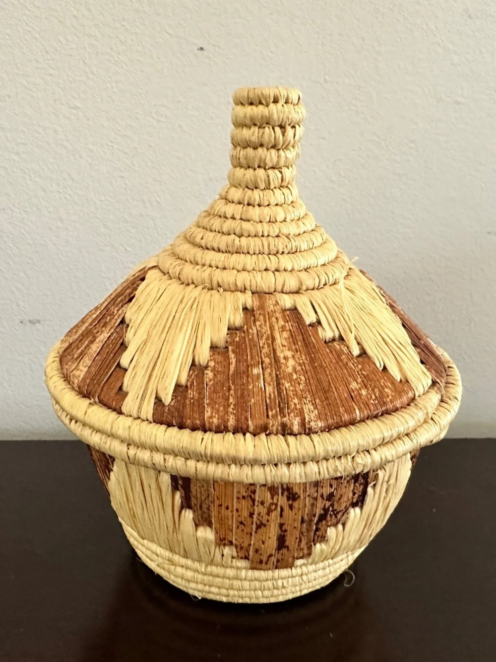 Vintage Coiled Lidded Handwoven Raffia Basket African Tribal 6” Decorative
